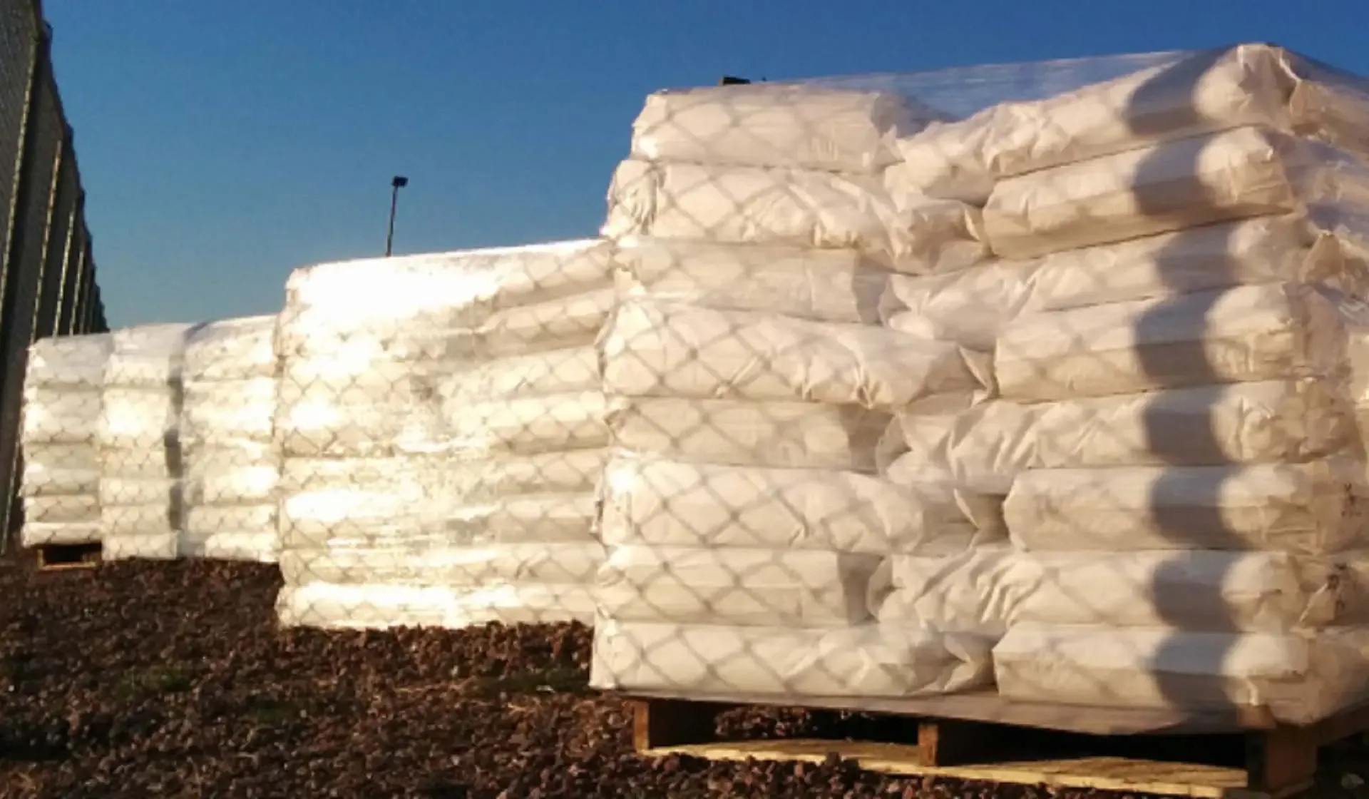 Bags of micronutrients, vitamins, and other amendments to enhance microbial growth